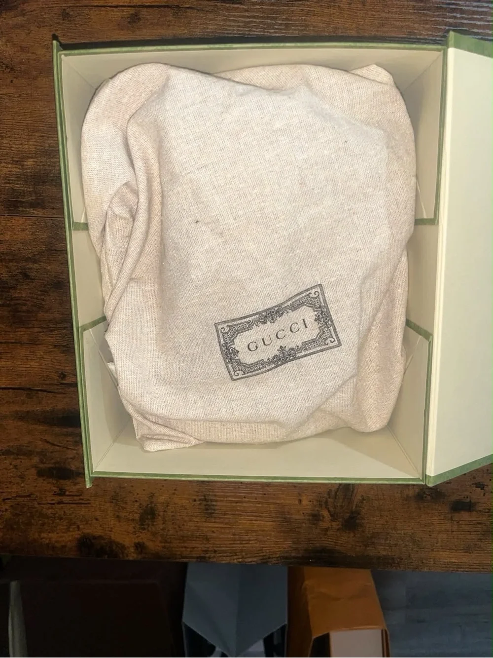 Gucci sling bag
